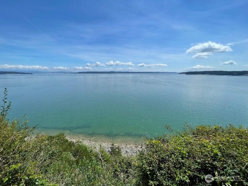 1012 N Scenic Heights Road , Oak Harbor, WA 98277