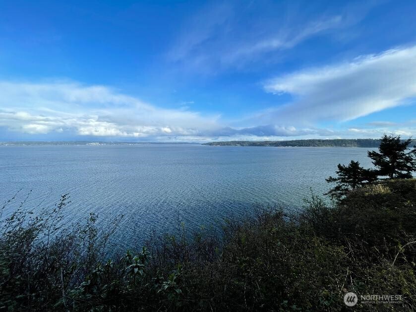 1012 N Scenic Heights Road , Oak Harbor, WA 98277