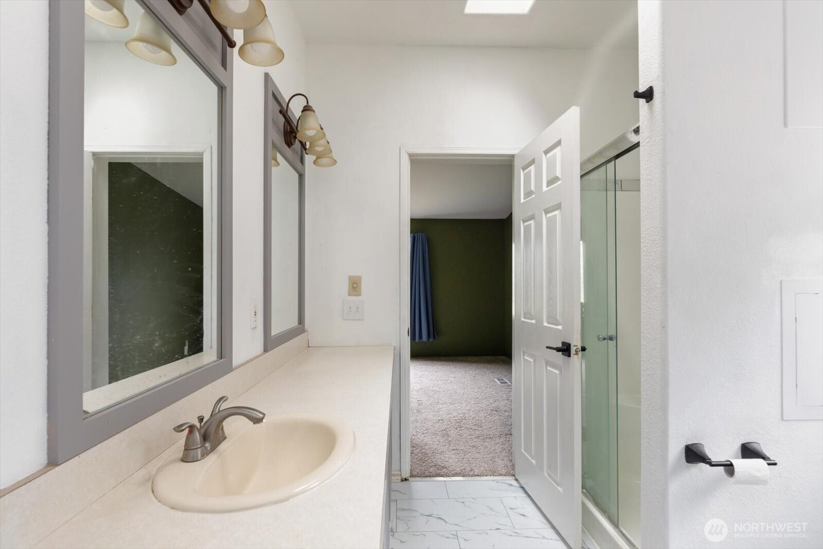 99 E Morris Road , Coupeville, WA 98239