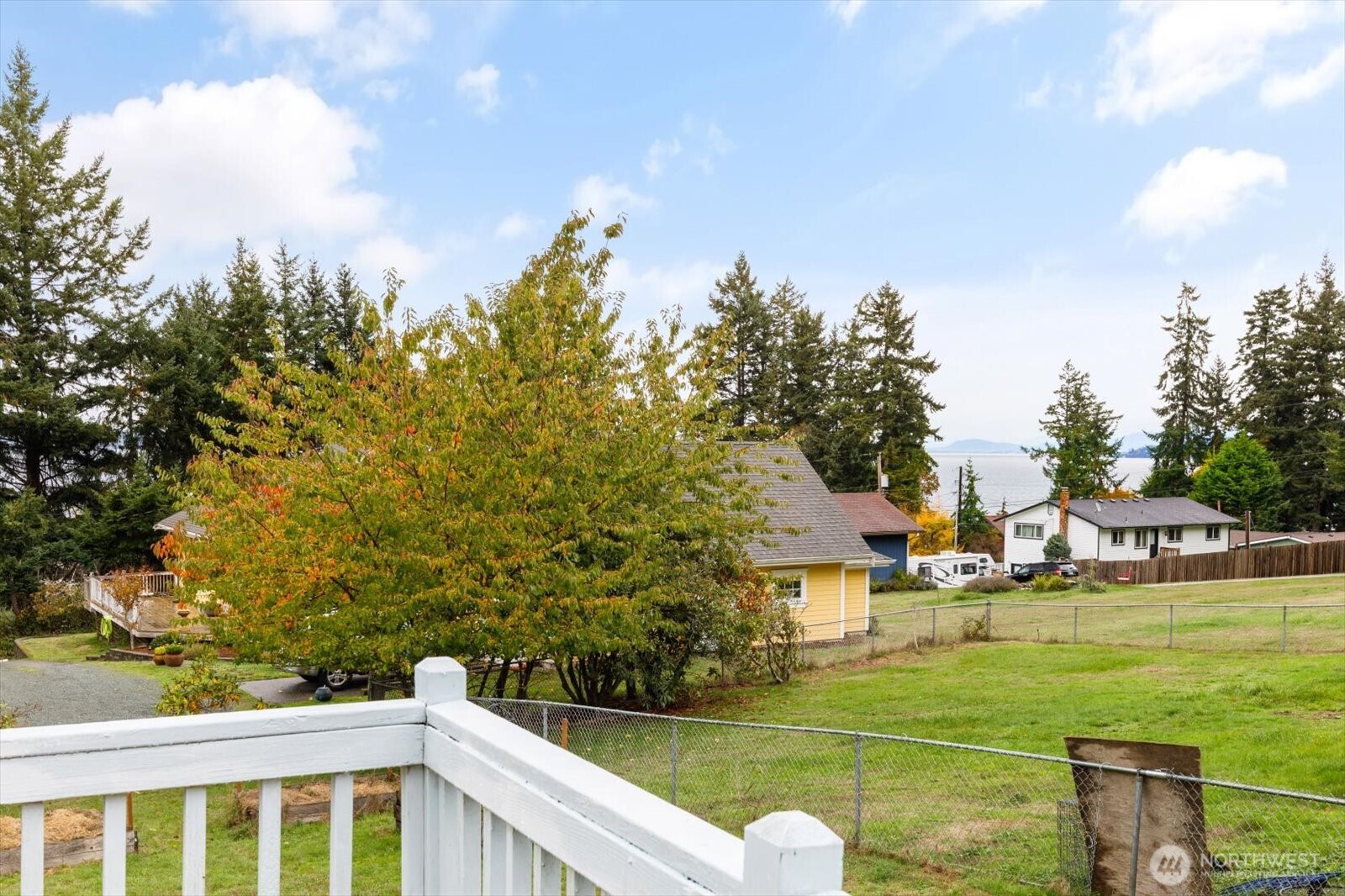 99 E Morris Road , Coupeville, WA 98239
