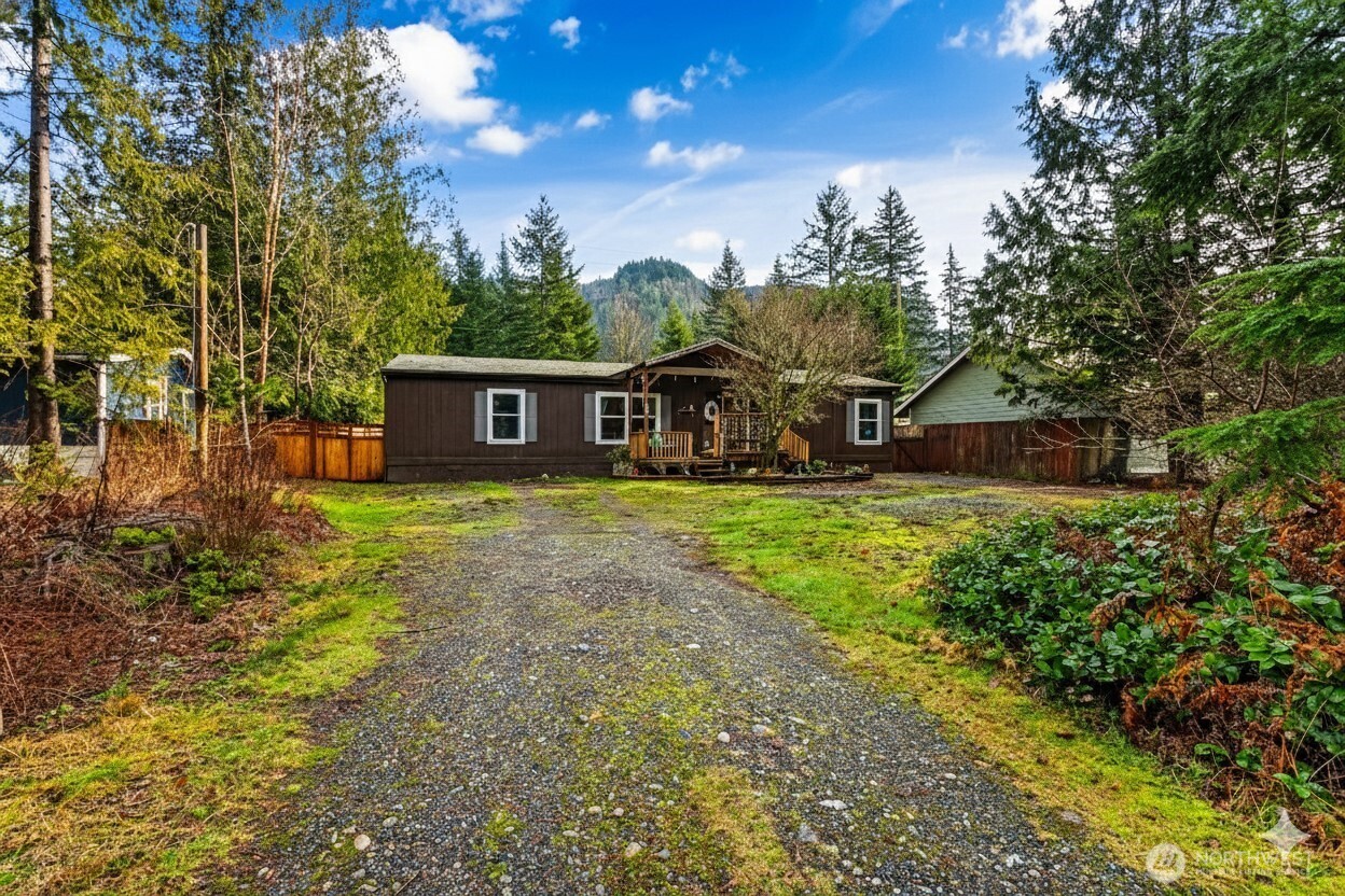172 Sprague Valley Drive , Maple Falls, WA 98266