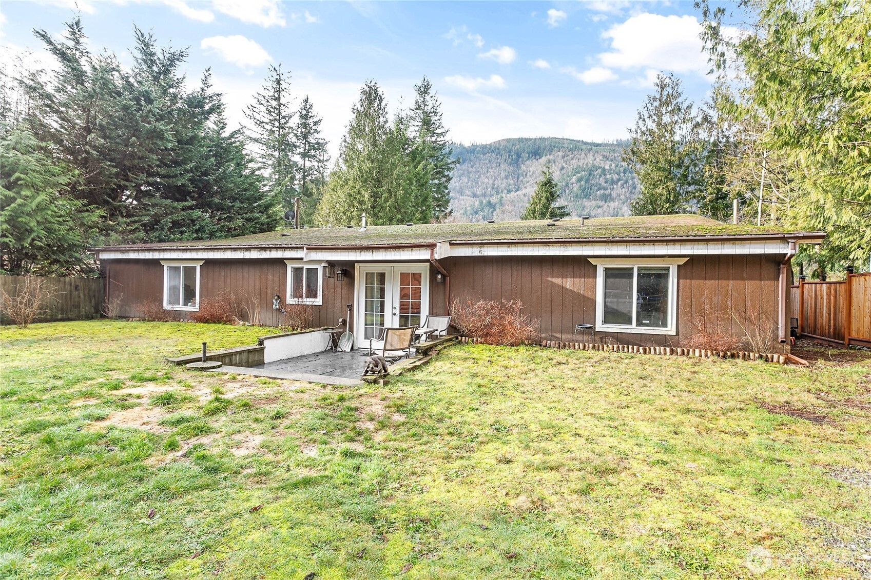 172 Sprague Valley Drive , Maple Falls, WA 98266
