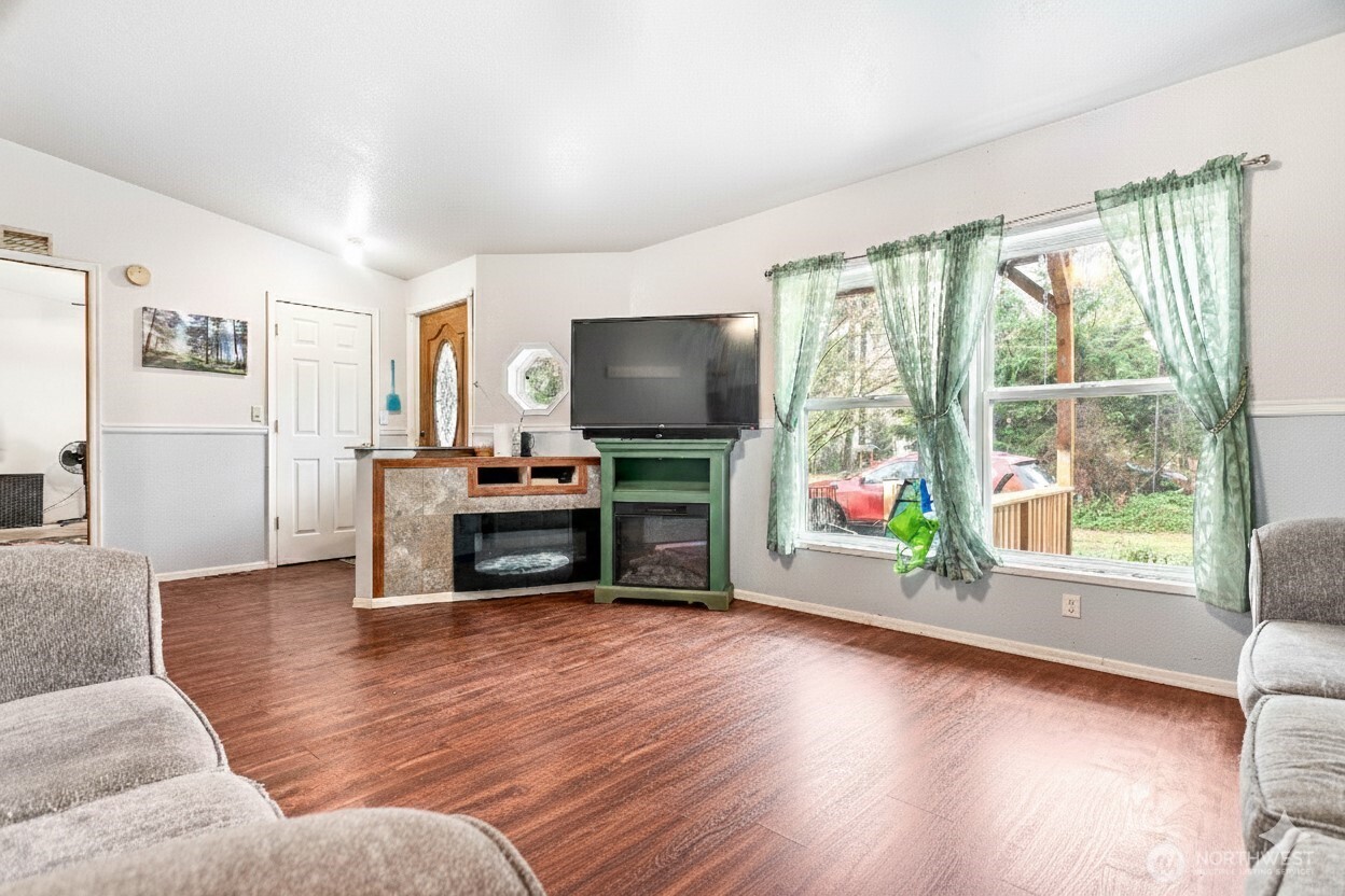 172 Sprague Valley Drive , Maple Falls, WA 98266