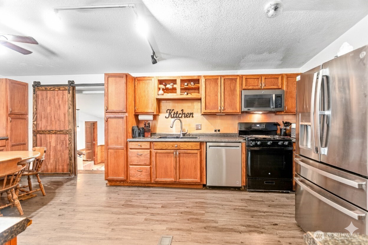 172 Sprague Valley Drive , Maple Falls, WA 98266