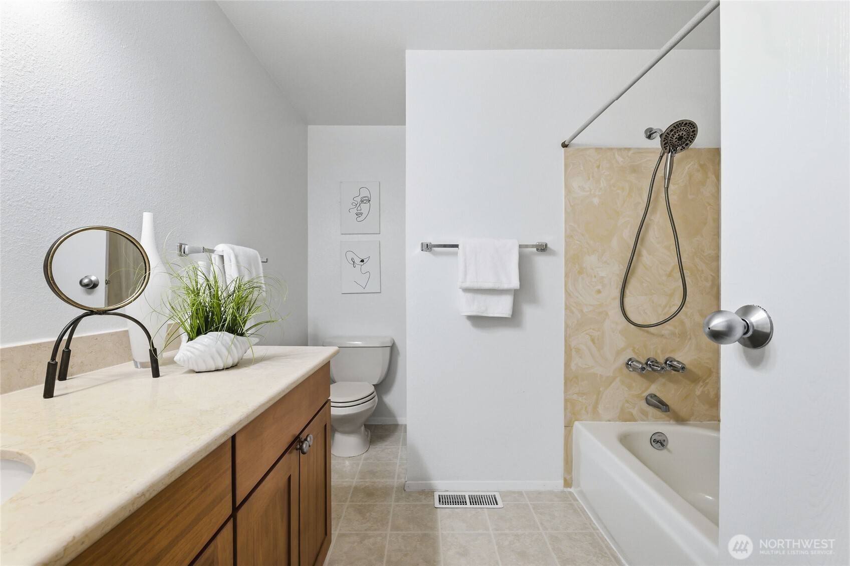 2325 172nd Place SE, Bothell, WA 98012-6514