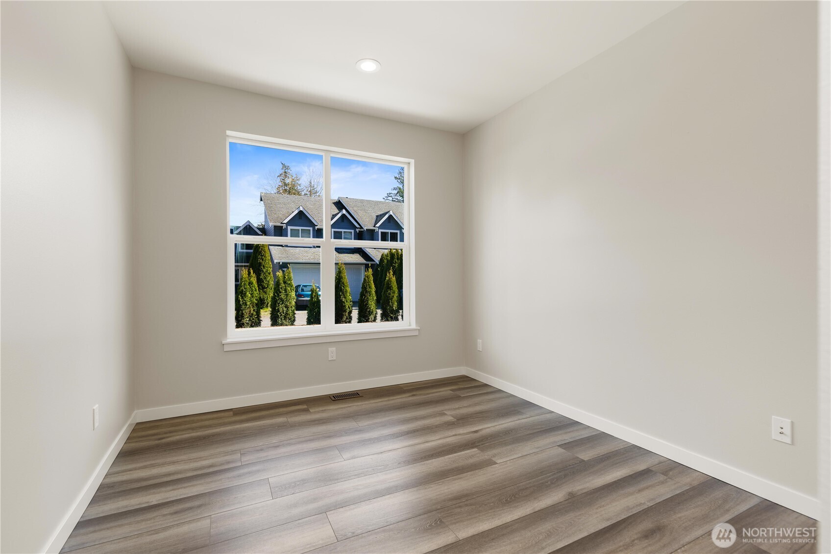 1120 131st Street SE #B, Everett, WA 98208