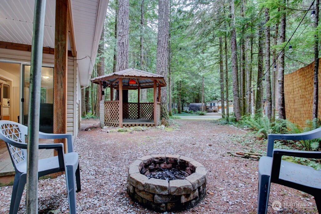 215 Big River Boulevard E, Deming, WA 98244