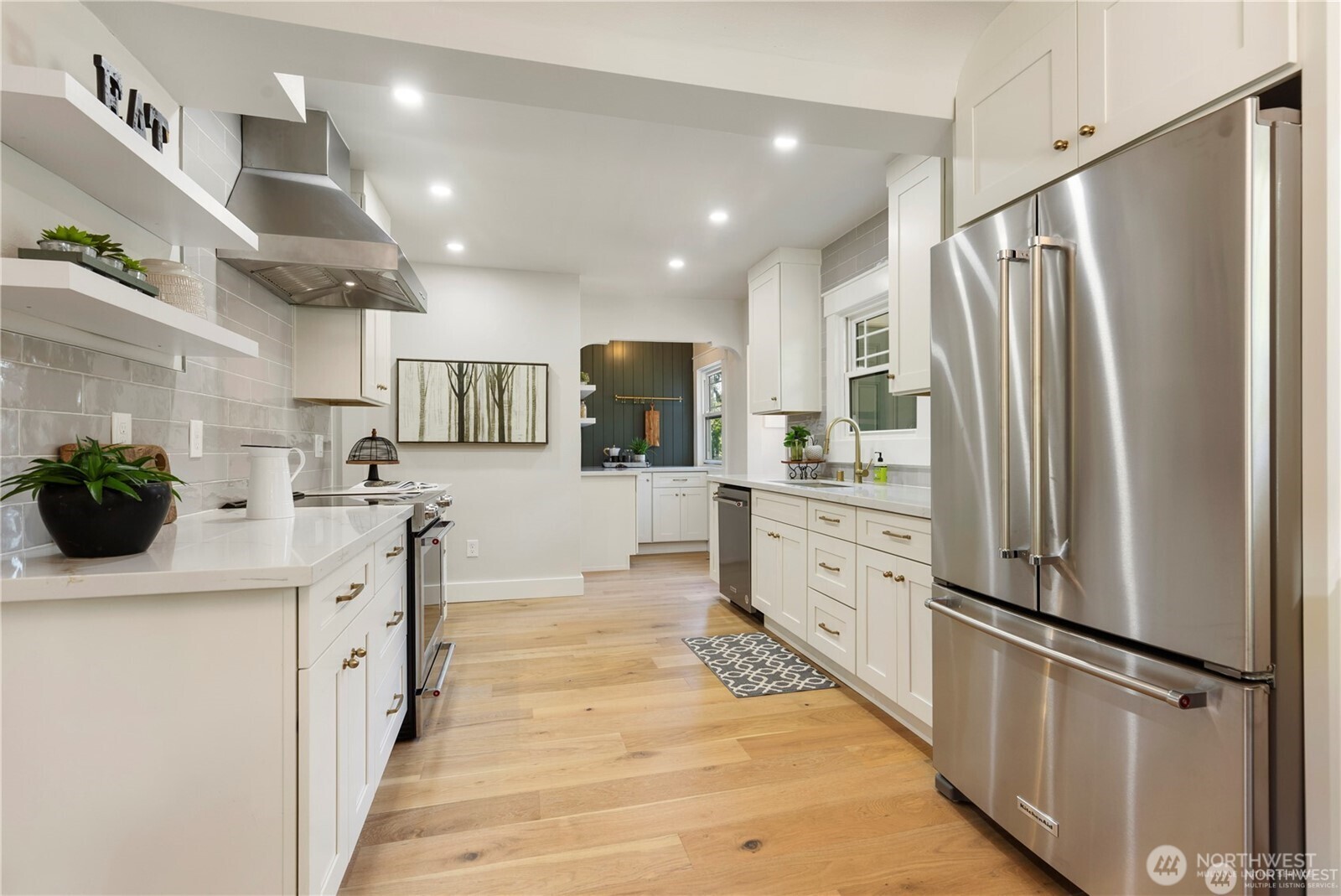 3221 36th Avenue S, Seattle, WA 98144-7005