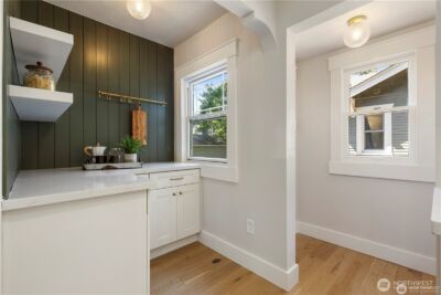 3221 36th Avenue S, Seattle, WA 98144-7005 - Photo 5