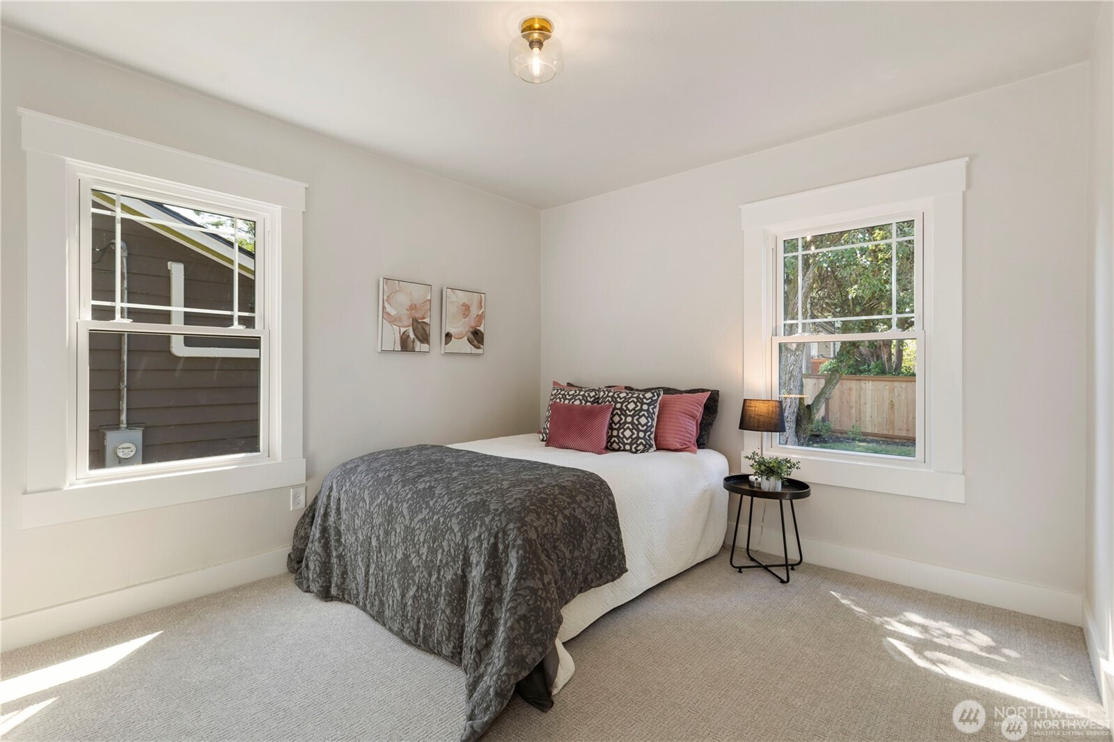 3221 36th Avenue S, Seattle, WA 98144-7005