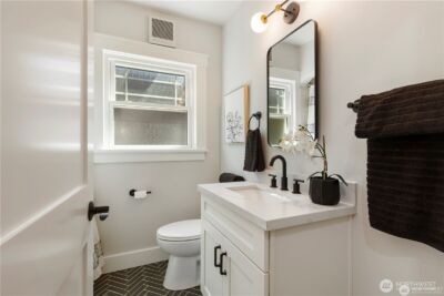 3221 36th Avenue S, Seattle, WA 98144-7005 - Photo 7