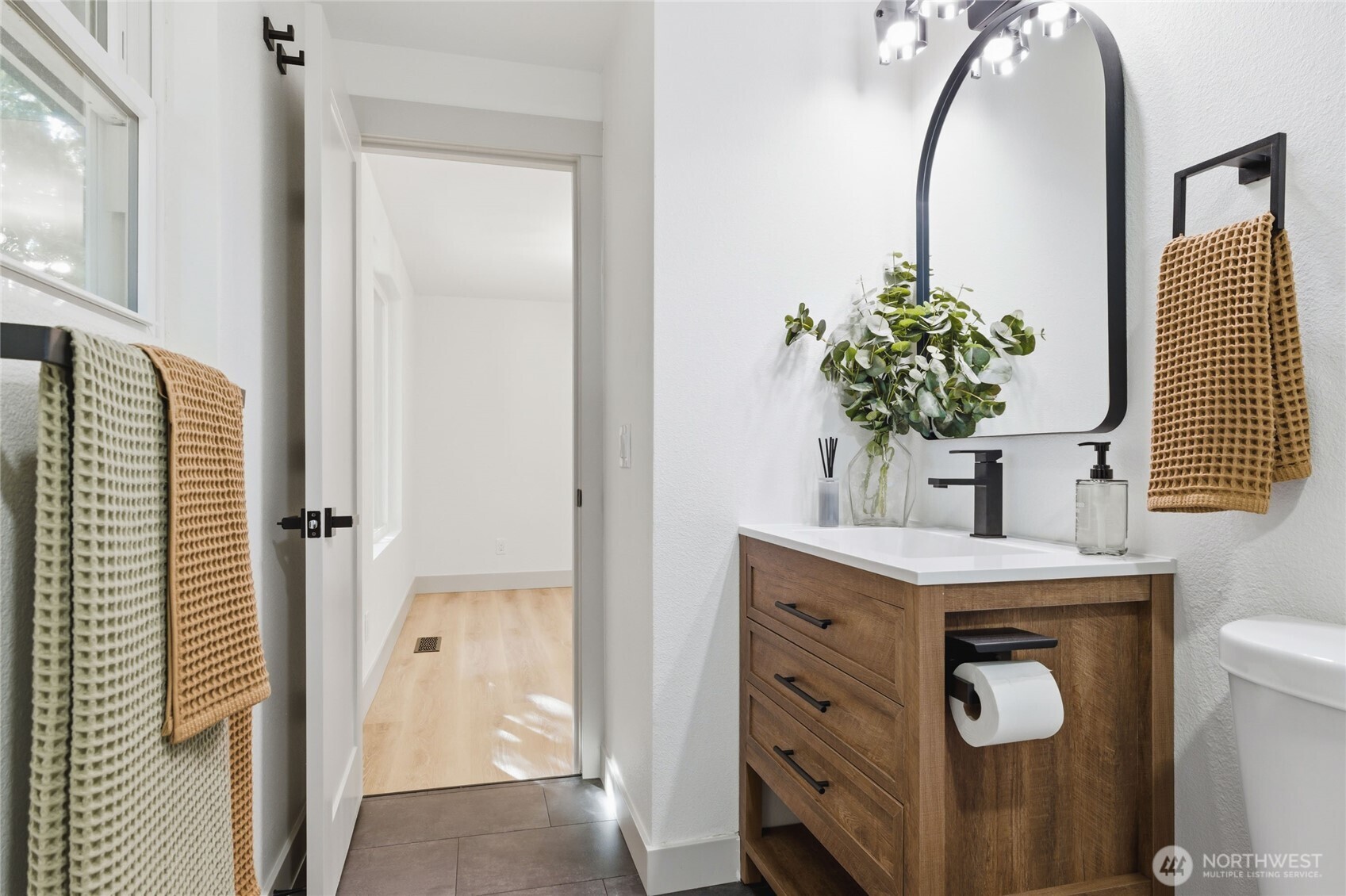 2775 SE Converse Circle , Port Orchard, WA 98366