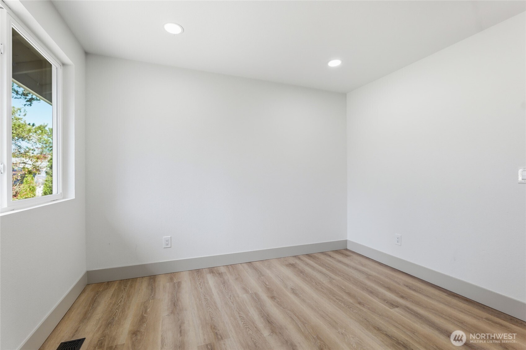 2775 SE Converse Circle , Port Orchard, WA 98366