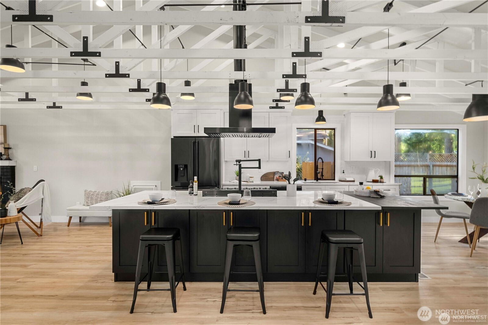 13820 72nd Avenue E , Puyallup, WA 98373