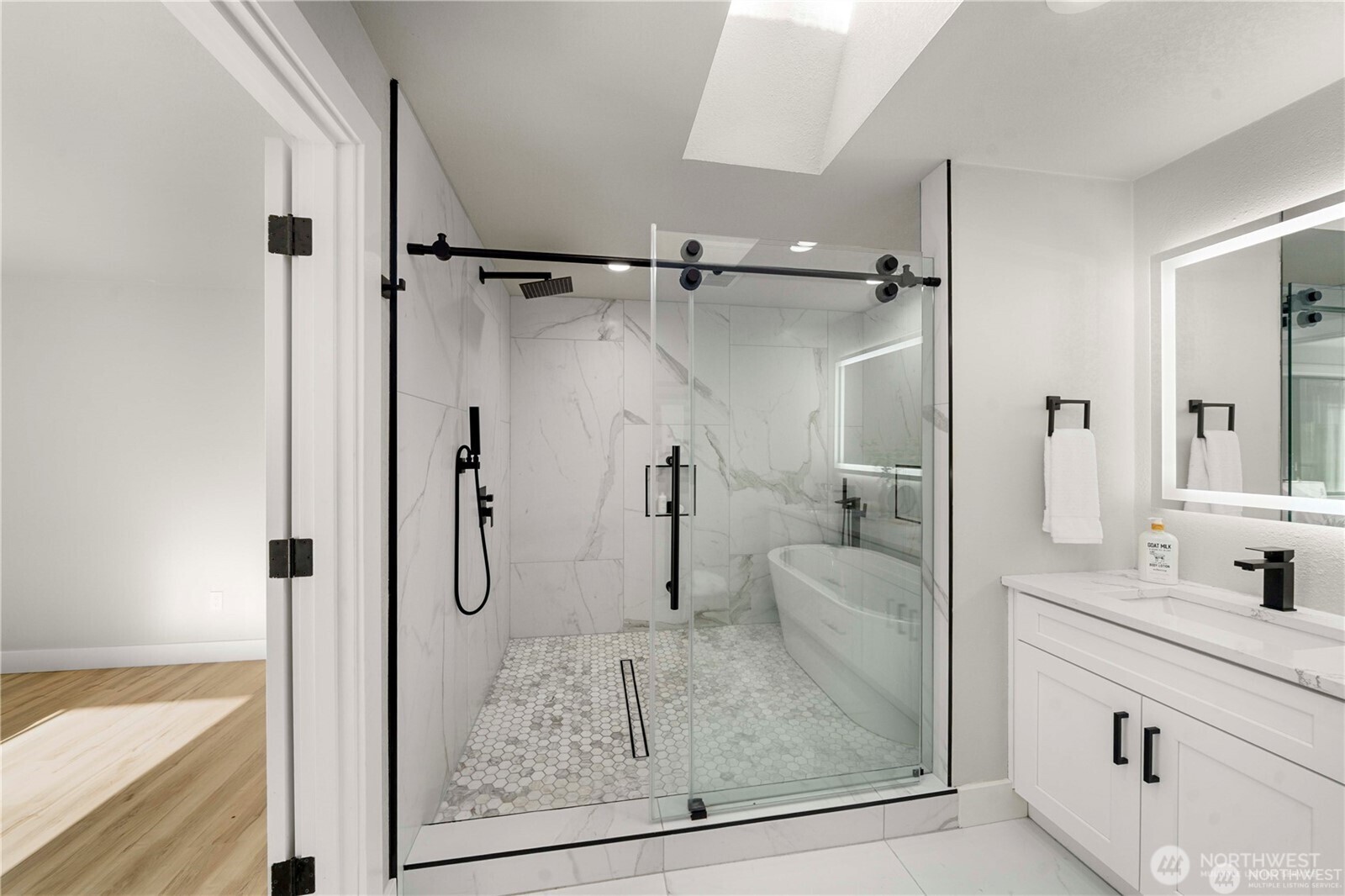 13820 72nd Avenue E , Puyallup, WA 98373