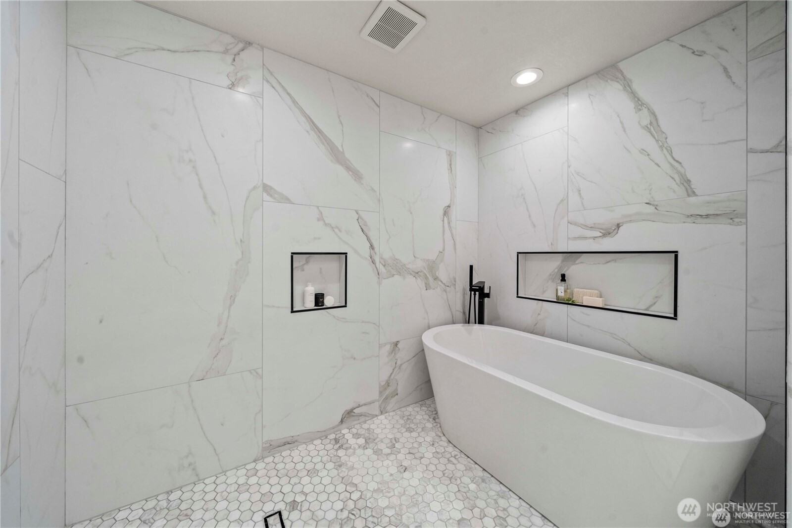 13820 72nd Avenue E , Puyallup, WA 98373