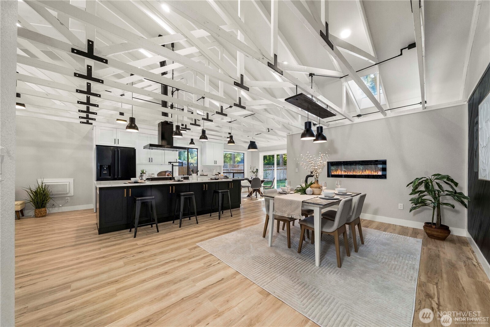 13820 72nd Avenue E , Puyallup, WA 98373