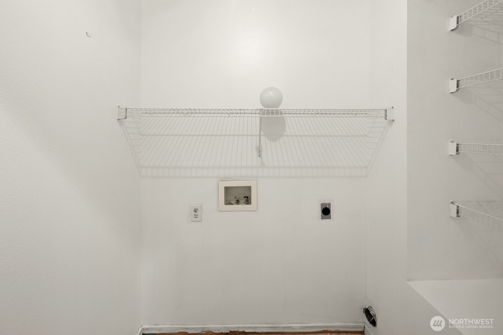 9610 179th Place NE #4, Redmond, WA 98052