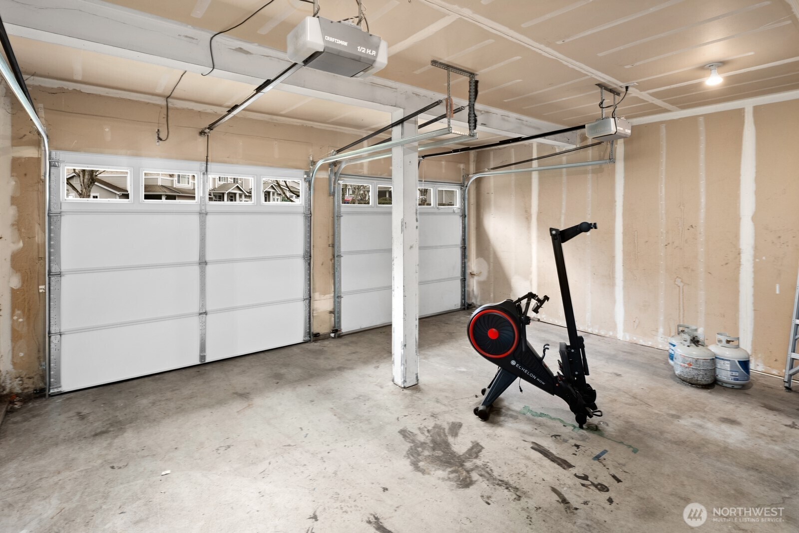 9610 179th Place NE #4, Redmond, WA 98052