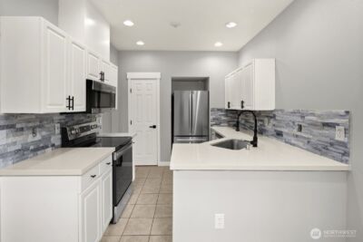 9610 179th Place NE #4, Redmond, WA 98052 - Photo 10