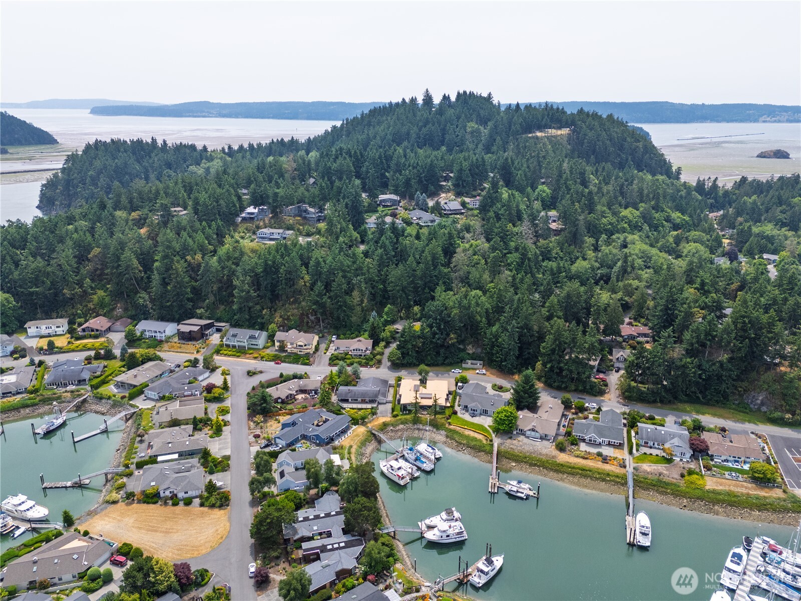 880 Shoshone Drive , La Conner, WA 98257