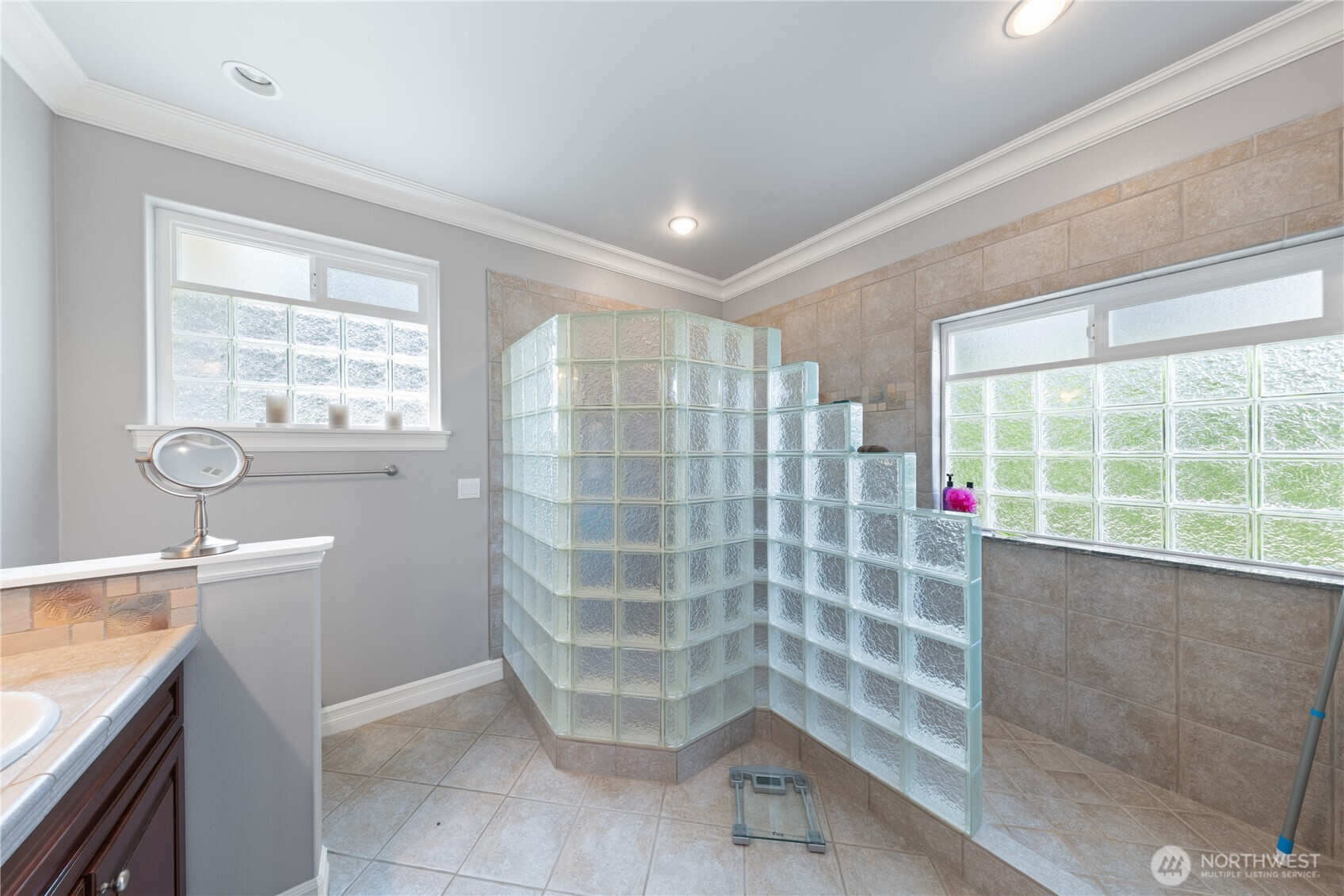 880 Shoshone Drive , La Conner, WA 98257