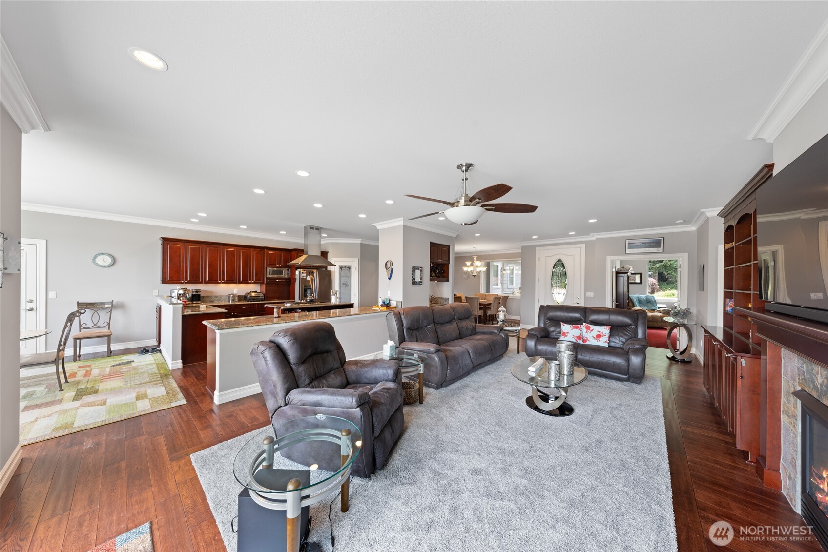 880 Shoshone Drive , La Conner, WA 98257