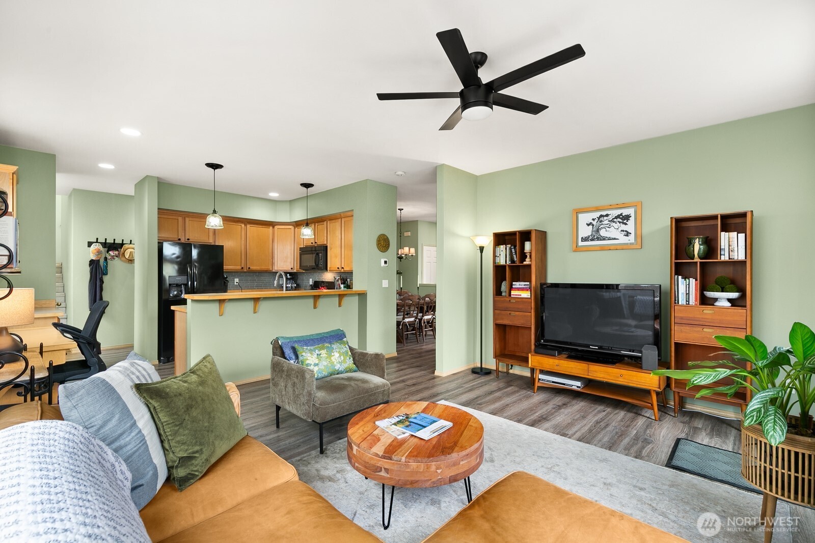 17928 15th Avenue W, Lynnwood, WA 98037