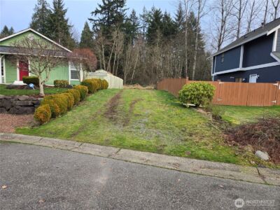 137 XX SE 202nd Place , Kent, WA 98042 - Photo 4