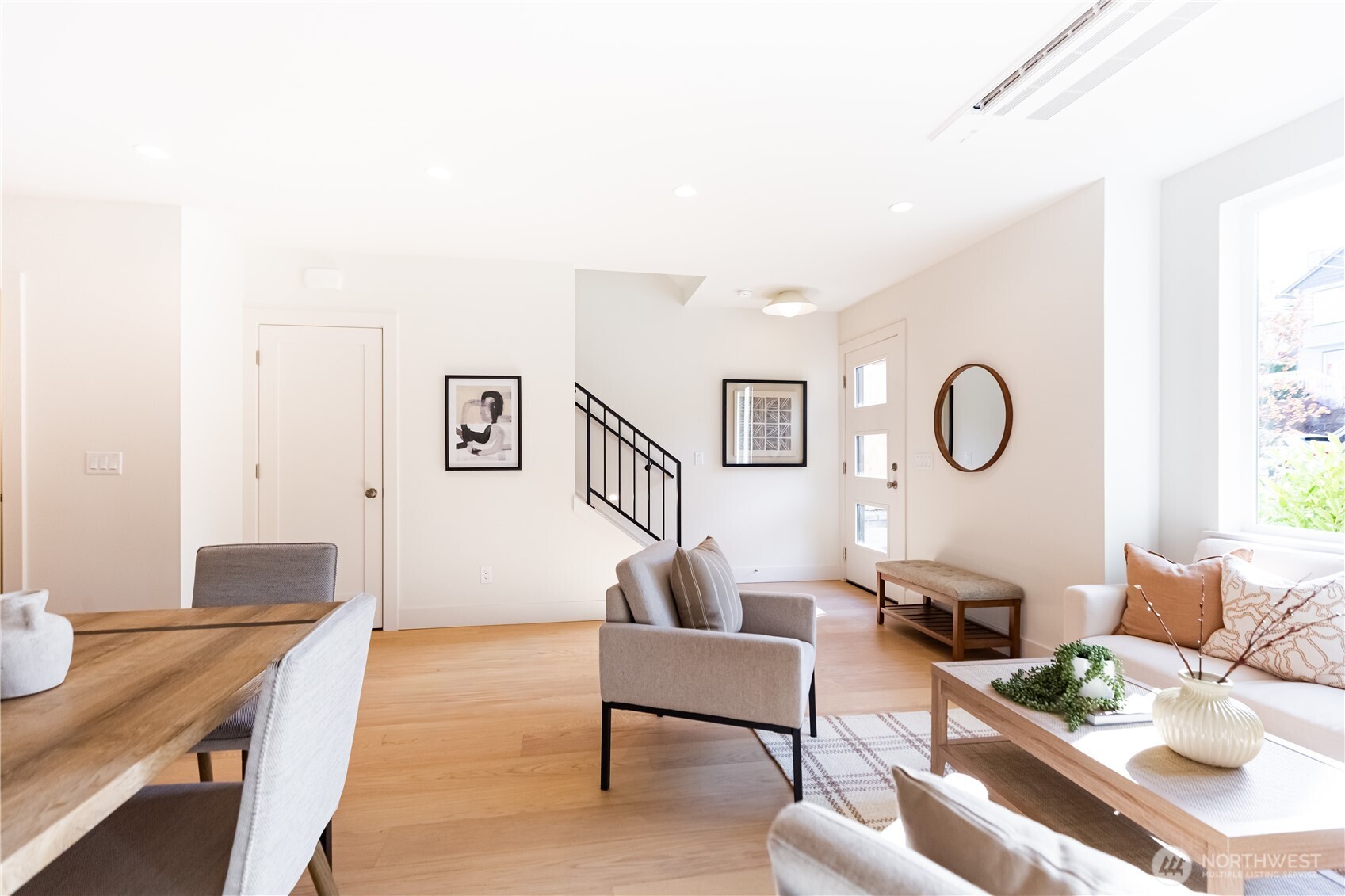 1530 25th Avenue , Seattle, WA 98122