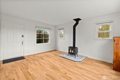 2009 Water Street SW, Olympia, WA 98501 - Photo 3