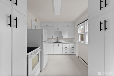 2009 Water Street SW, Olympia, WA 98501 - Photo 6