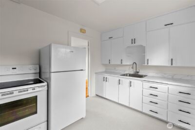 2009 Water Street SW, Olympia, WA 98501 - Photo 7