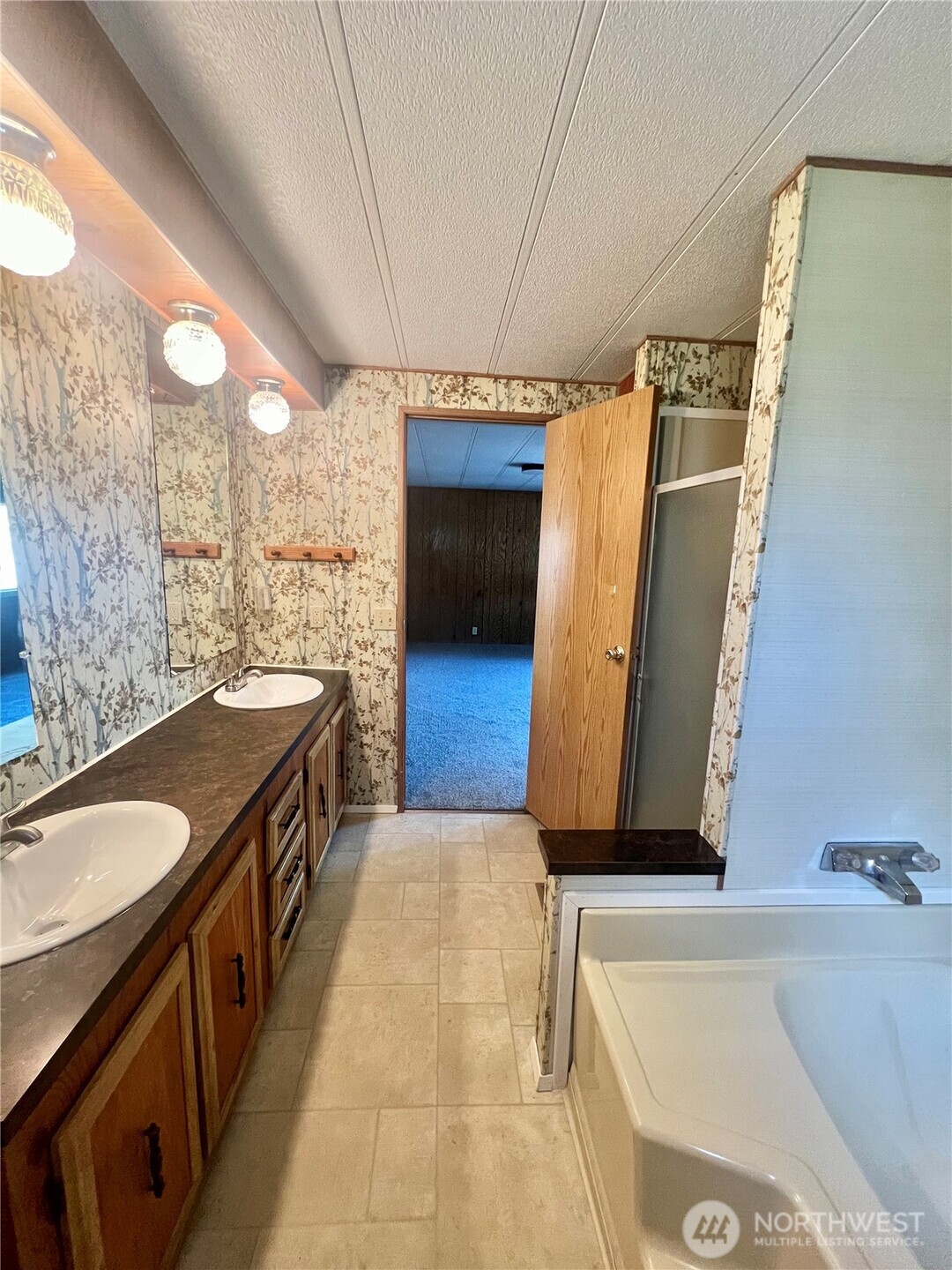 271 A Highway 20 , Tonasket, WA 98855