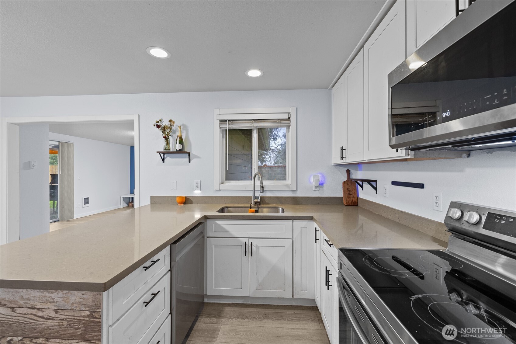 15001 11th Avenue E, Tacoma, WA 98445