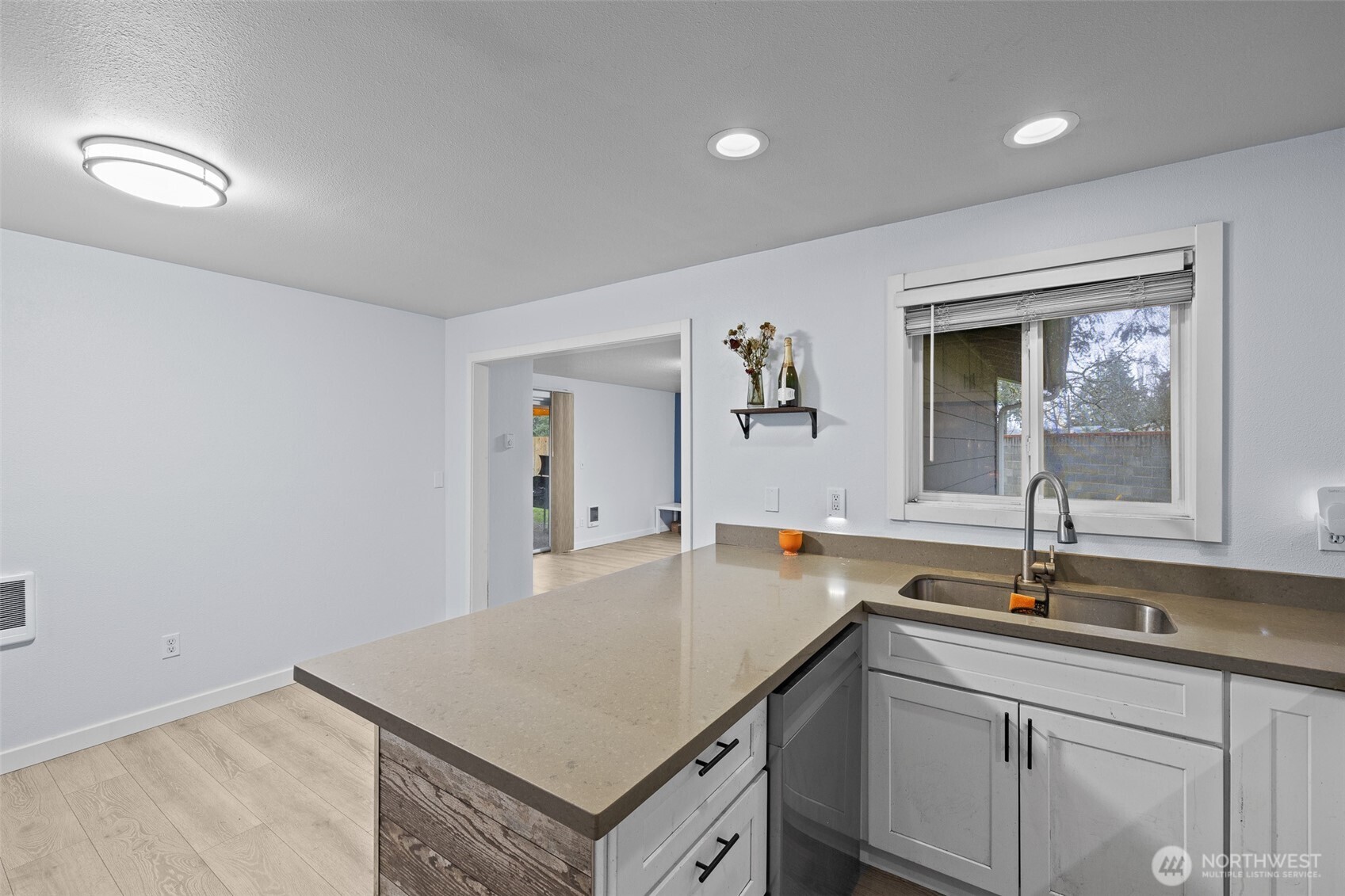 15001 11th Avenue E, Tacoma, WA 98445