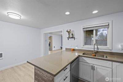 15001 11th Avenue E, Tacoma, WA 98445 - Photo 12