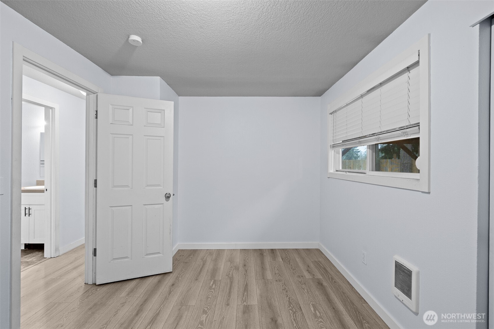 15001 11th Avenue E, Tacoma, WA 98445