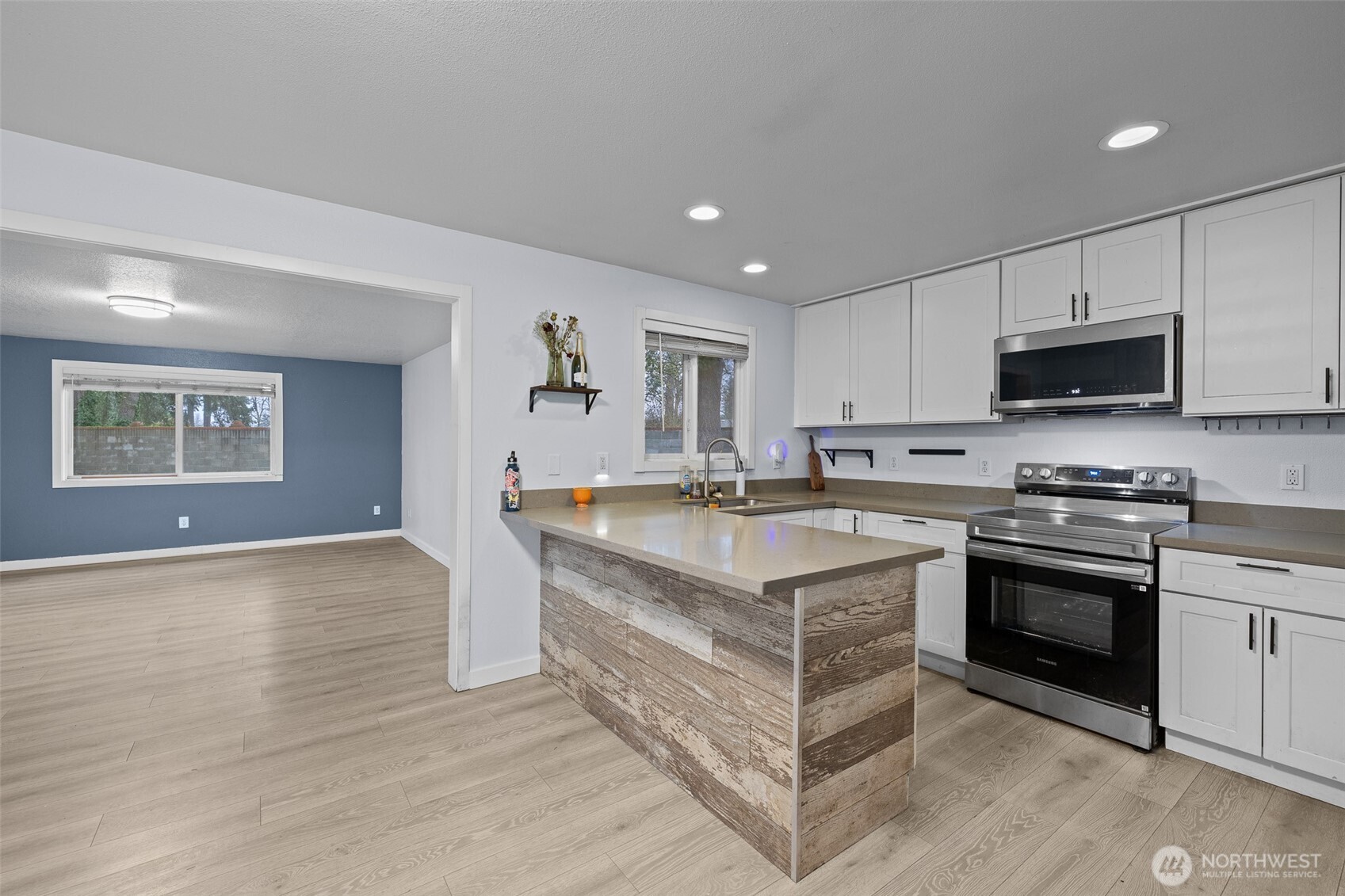 15001 11th Avenue E, Tacoma, WA 98445