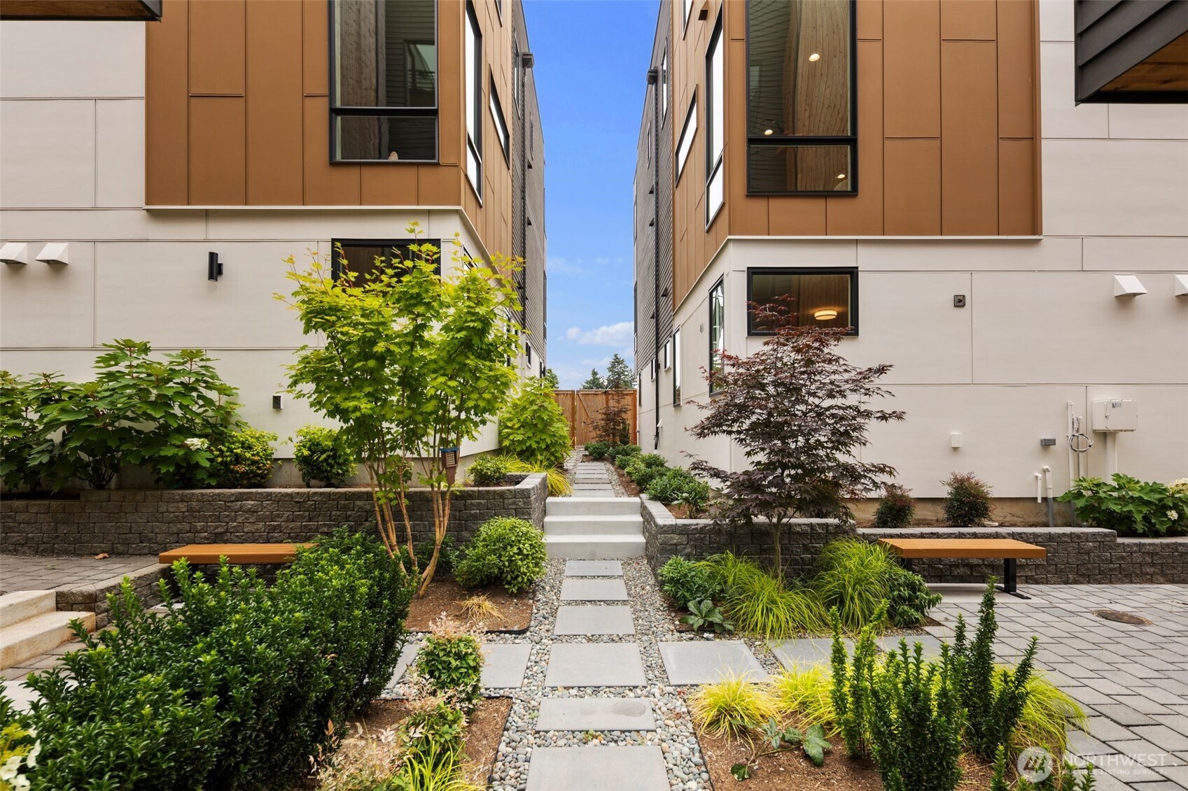 9241 B 16th Avenue SW, Seattle, WA 98106