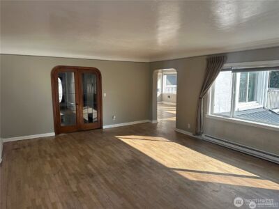 215 W Kinnear Place , Seattle, WA 98119-3730 - Photo 8