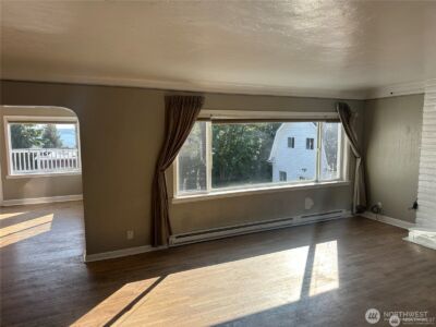 215 W Kinnear Place , Seattle, WA 98119-3730 - Photo 9