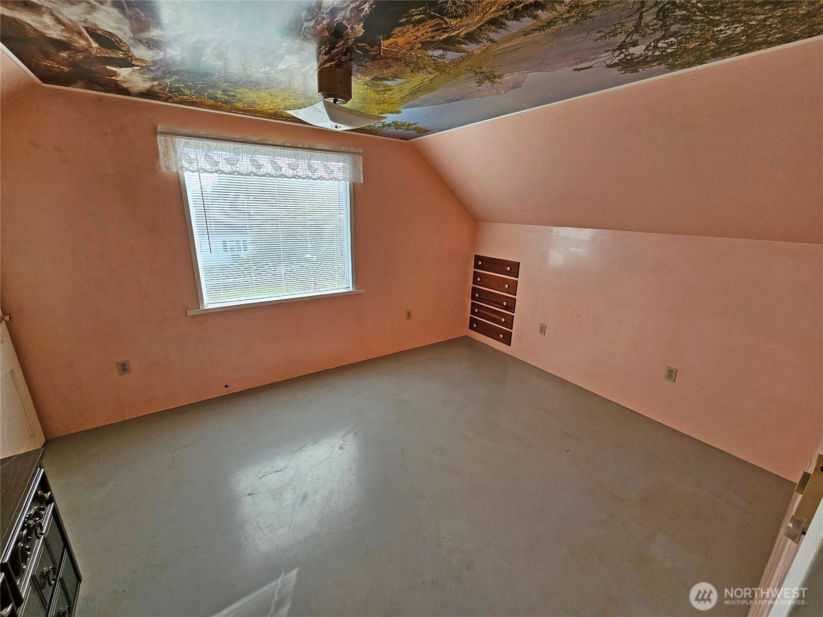 120 S Park , Oakville, WA 98568