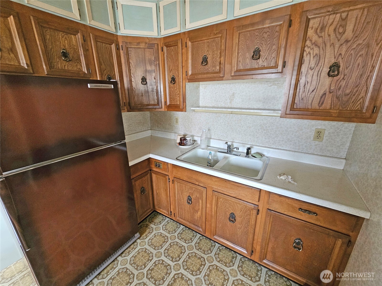 120 S Park , Oakville, WA 98568