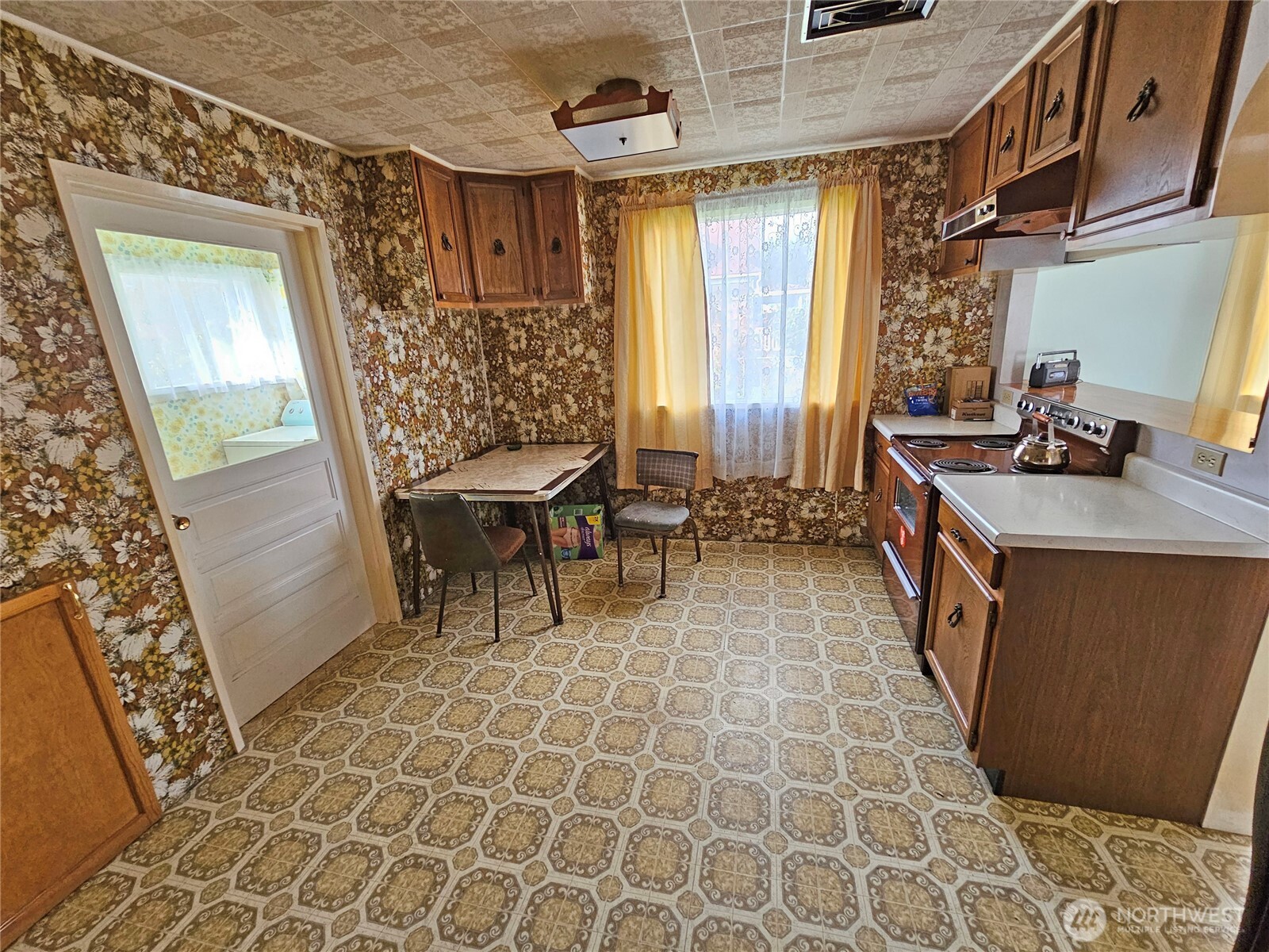 120 S Park , Oakville, WA 98568