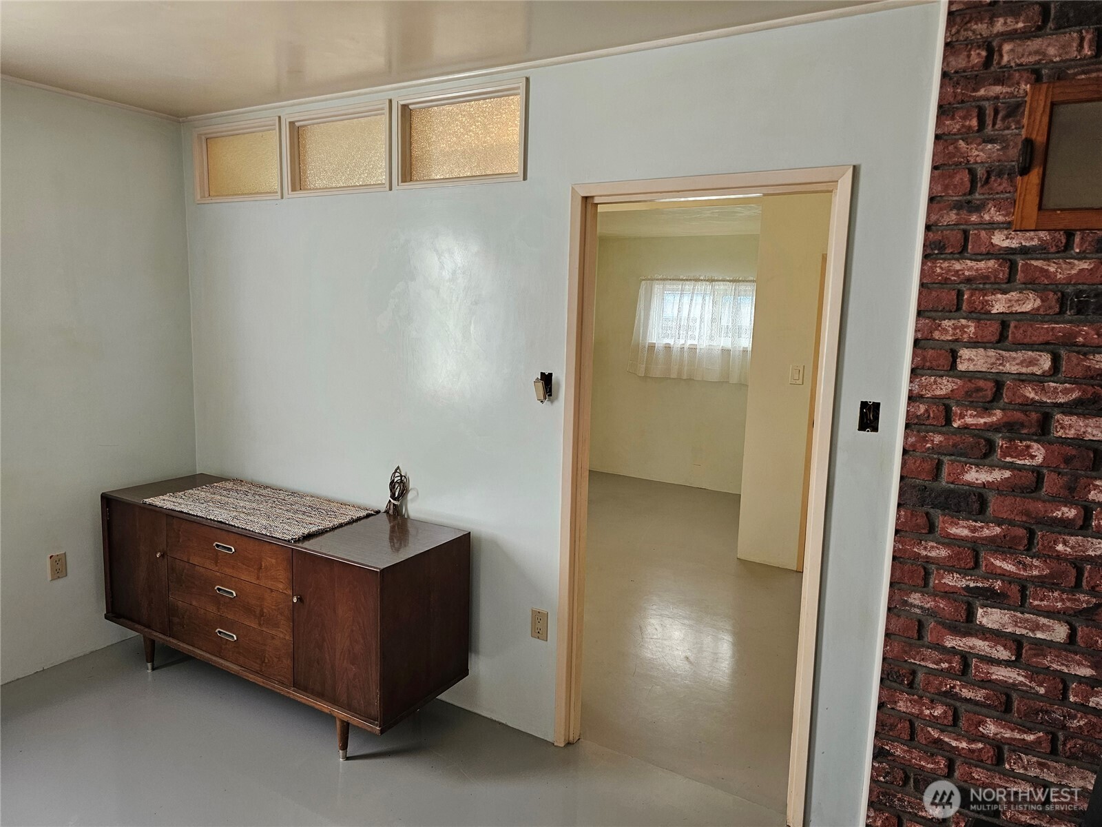 120 S Park , Oakville, WA 98568