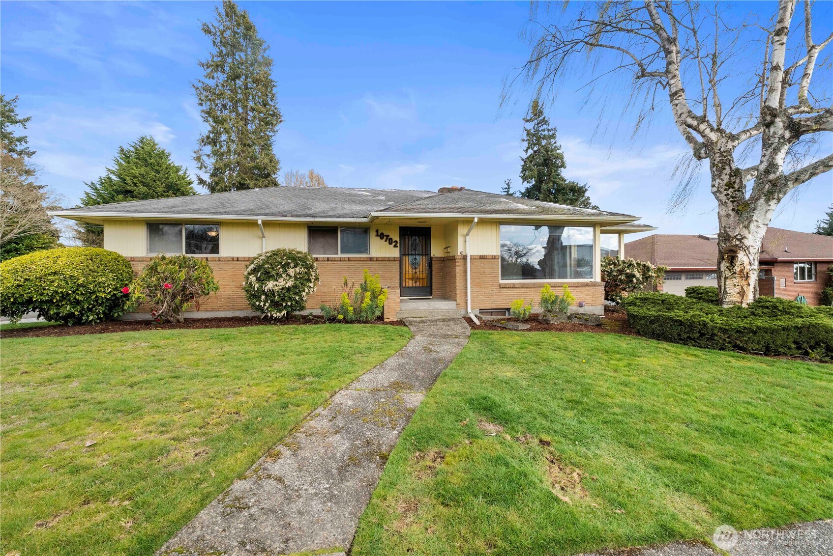 10702 39th Avenue SW, Seattle, WA 98146