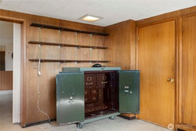 10702 39th Avenue SW, Seattle, WA 98146 - Photo 25