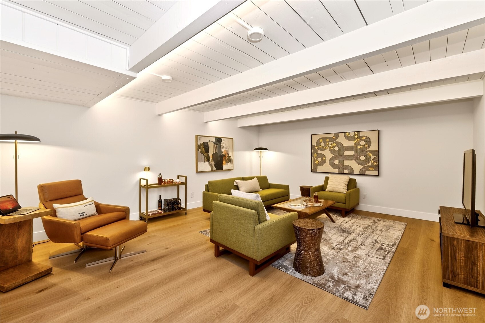 22016 Vine Road , Brier, WA 98036