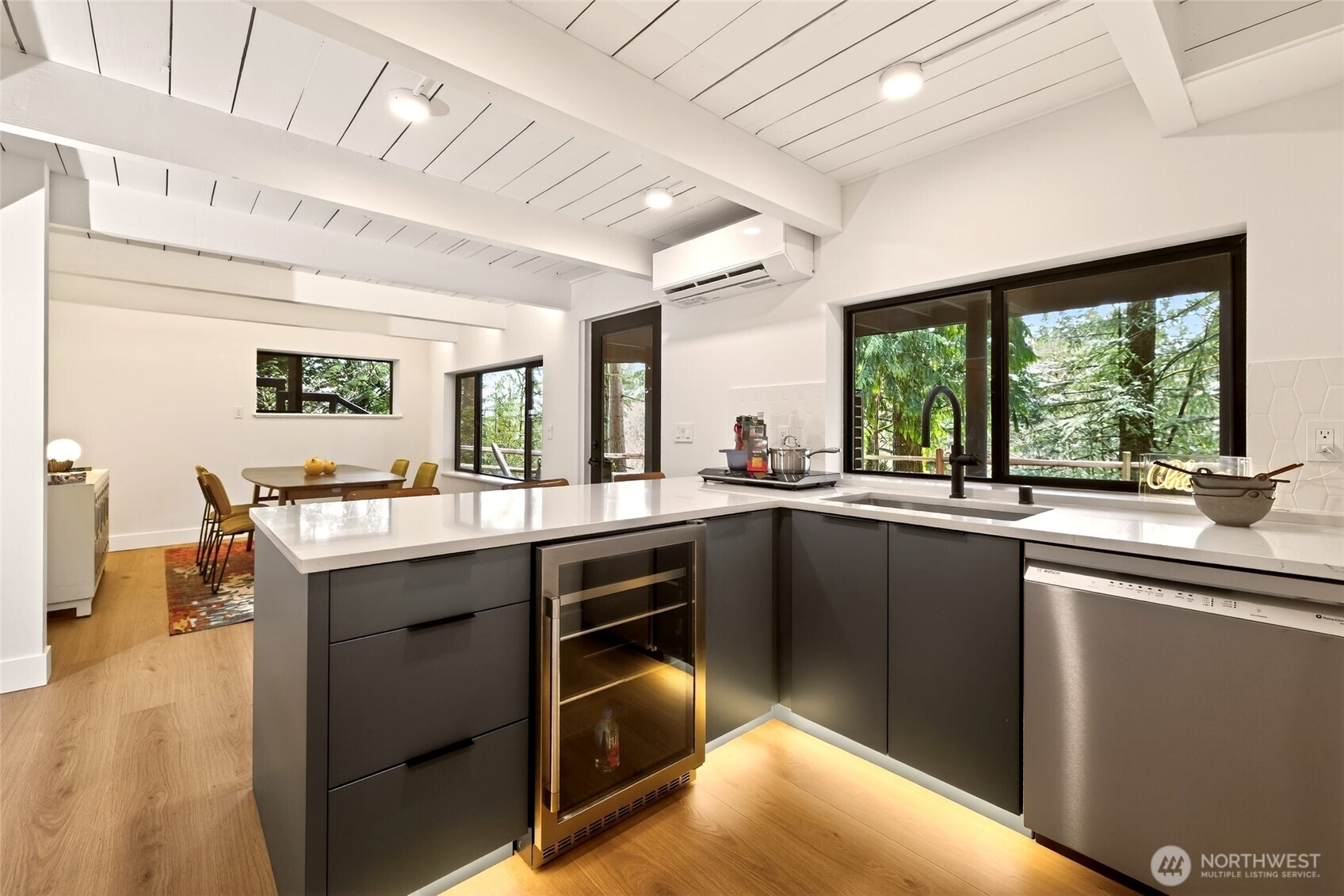 22016 Vine Road , Brier, WA 98036